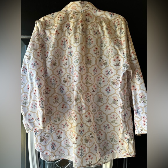 20W Coldwater Creek Floral Button-Up Shirt. 3/4 length sleeves. - Picture 3 of 3